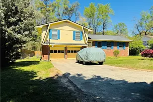 2927 Winn Dr, Lawrenceville, GA 30044 - Photo 1