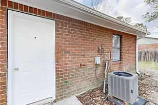 1289 Knoll Ct NW, Conyers, GA 30012 - Photo 17