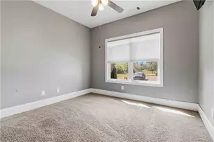 3910 Hamilton Cove Ct, Cumming, GA 30028 - Photo 19