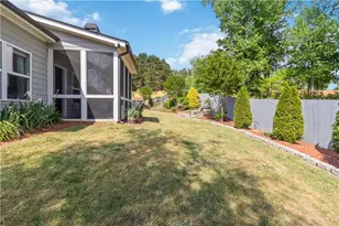 3910 Hamilton Cove Ct, Cumming, GA 30028 - Photo 37