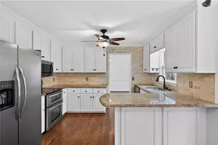 449 Coolsprings Cove, Woodstock, GA 30188 - Photo 5