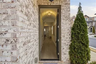 110 Via Roma, Woodstock, GA 30188 - Photo 3