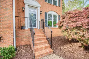 2198 Whitehall Dr NE, Marietta, GA 30066 - Photo 3