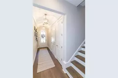 121 Via Roma, Woodstock, GA 30188 - Photo 5