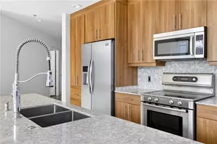 1080 Peachtree St NE, Atlanta, GA 30309 - Photo 11