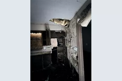 2430 Cheryl Lynne Lane, Atlanta, GA 30349 - Photo 15