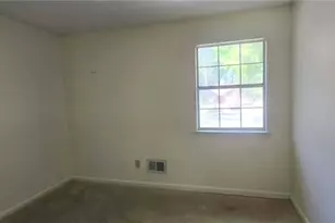 208 Fairview Point, Ellenwood, GA 30294 - Photo 17