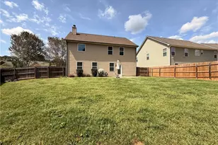 2261 Line Dr, Lawrenceville, GA 30043 - Photo 5