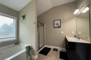 2261 Line Dr, Lawrenceville, GA 30043 - Photo 19