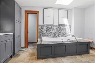 2881 Cravey Dr NE, Atlanta, GA 30345 - Photo 27