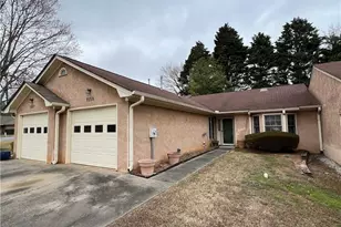 7159 Woodridge Ln, Union City, GA 30291 - Photo 1