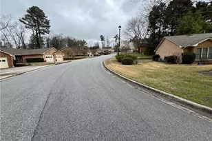 7159 Woodridge Ln, Union City, GA 30291 - Photo 7