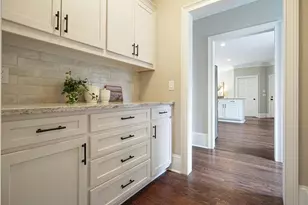 6805 Polo Dr, Cumming, GA 30040 - Photo 7