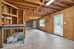 185 Lowell Dr, Sharpsburg, GA 30277 - Photo 25