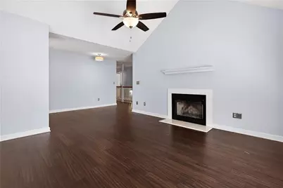 185 Lowell Drive, Sharpsburg, GA 30277 - Photo 9