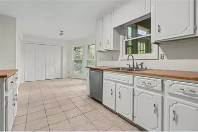 2227 McQuiston Drive SW, Marietta, GA 30064 - Photo 9