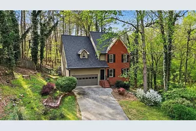 2227 McQuiston Drive SW, Marietta, GA 30064 - Photo 3