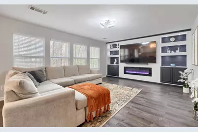 7583 Waverly Loop, Fairburn, GA 30213 - Photo 3