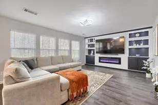 7583 Waverly Loop, Fairburn, GA 30213 - Photo 3