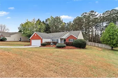 415 Crested View Drive, Loganville, GA 30052 - Photo 3