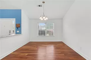 415 Crested View Dr, Loganville, GA 30052 - Photo 5