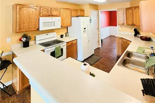 4353 Flat Stone Ln, Snellville, GA 30039 - Photo 9