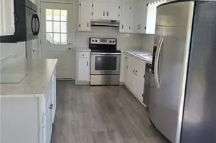 2640 Bluffton Rd, Buford, GA 30519 - Photo 9