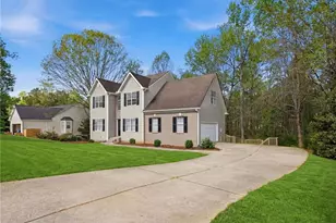 4586 Duane Dr, Buford, GA 30519 - Photo 5