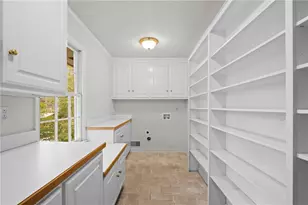 6255 Mountain Brook Ln, Atlanta, GA 30328 - Photo 17