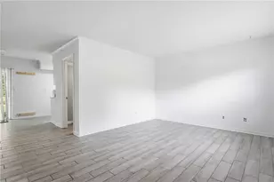 393 Promenade Ct SW, Marietta, GA 30064 - Photo 3