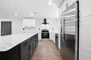 6746 Graves Mill Dr, Norcross, GA 30093 - Photo 9