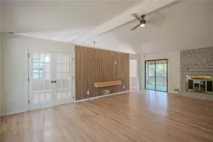 1287 Candlelite Ln, Snellville, GA 30078 - Photo 3