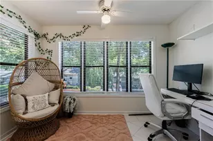 215 Summit N Dr NE, Atlanta, GA 30324 - Photo 13