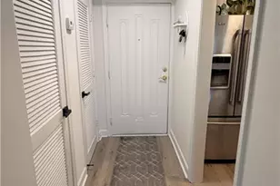 2870 Pharr Ct, Atlanta, GA 30305 - Photo 5