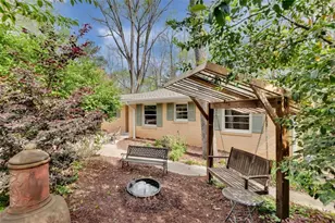 2774 Overlook Dr, Atlanta, GA 30345 - Photo 3