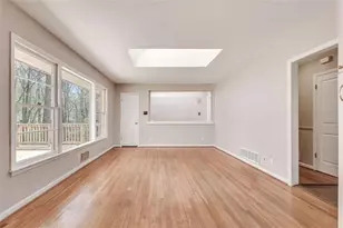 2774 Overlook Dr, Atlanta, GA 30345 - Photo 19