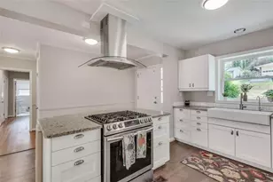 2774 Overlook Dr, Atlanta, GA 30345 - Photo 11