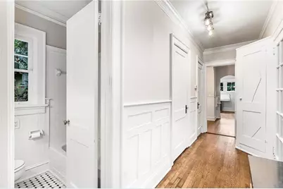 2417 Glenwood Drive NE, Atlanta, GA 30305 - Photo 11