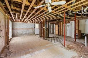 1121 Glendale Dr, Atlanta, GA 30344 - Photo 29