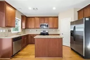 2532 Village Creek Landing SE, Atlanta, GA 30316 - Photo 9