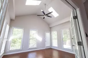1194 Manor Crest Ct NE, Marietta, GA 30068 - Photo 19