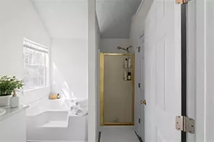 1727 Spring Hill Cove, Lithonia, GA 30058 - Photo 9