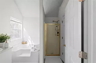 1727 Spring Hill Cove, Lithonia, GA 30058 - Photo 9