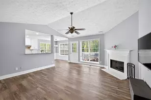 3962 Edgebrook Dr, Flowery Branch, GA 30542 - Photo 5