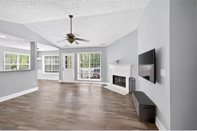 3962 Edgebrook Drive, Flowery Branch, GA 30542 - Photo 5