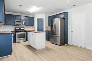 640 Howell Dr, Locust Grove, GA 30248 - Photo 9