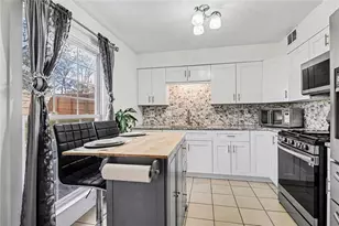 1291 Old Countryside Cir E, Stone Mountain, GA 30083 - Photo 9