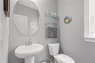 2020 Holtz Ln, Atlanta, GA 30318 - Photo 13