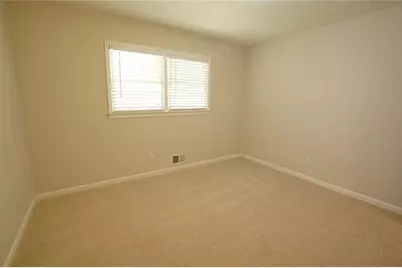 2201 Meadow Wood Court, Marietta, GA 30062 - Photo 11