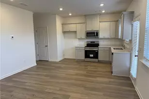 180 Milledge Commons Dr, Milledgeville, GA 31061 - Photo 3